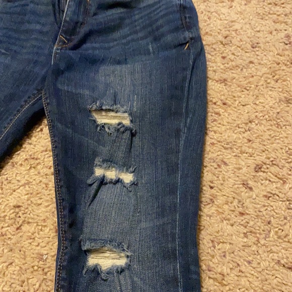 LIKE NEW Express women’s stretch ripped jean leggings mid rise in size 2R - Picture 8 of 9